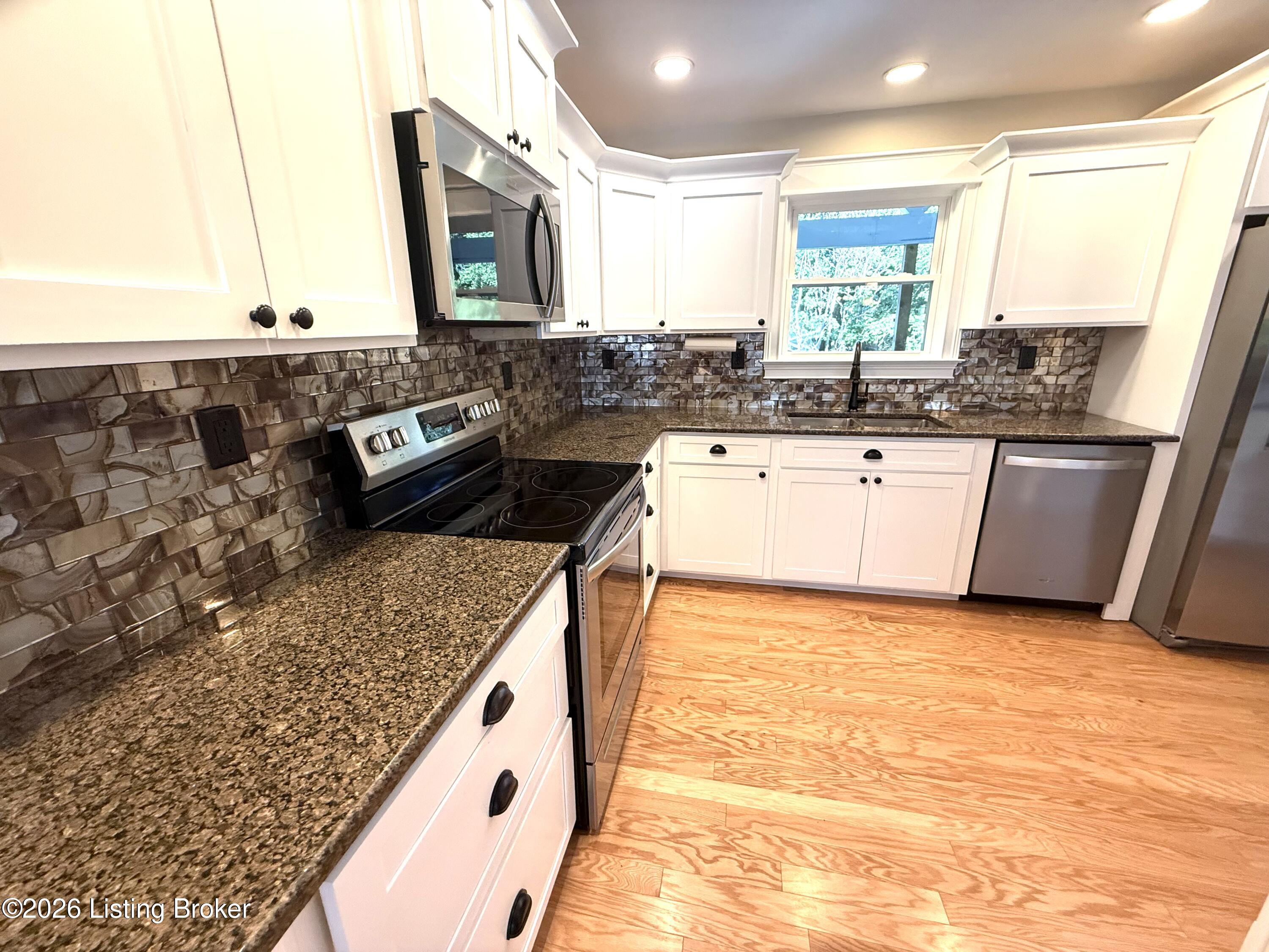 232 Meador Ln