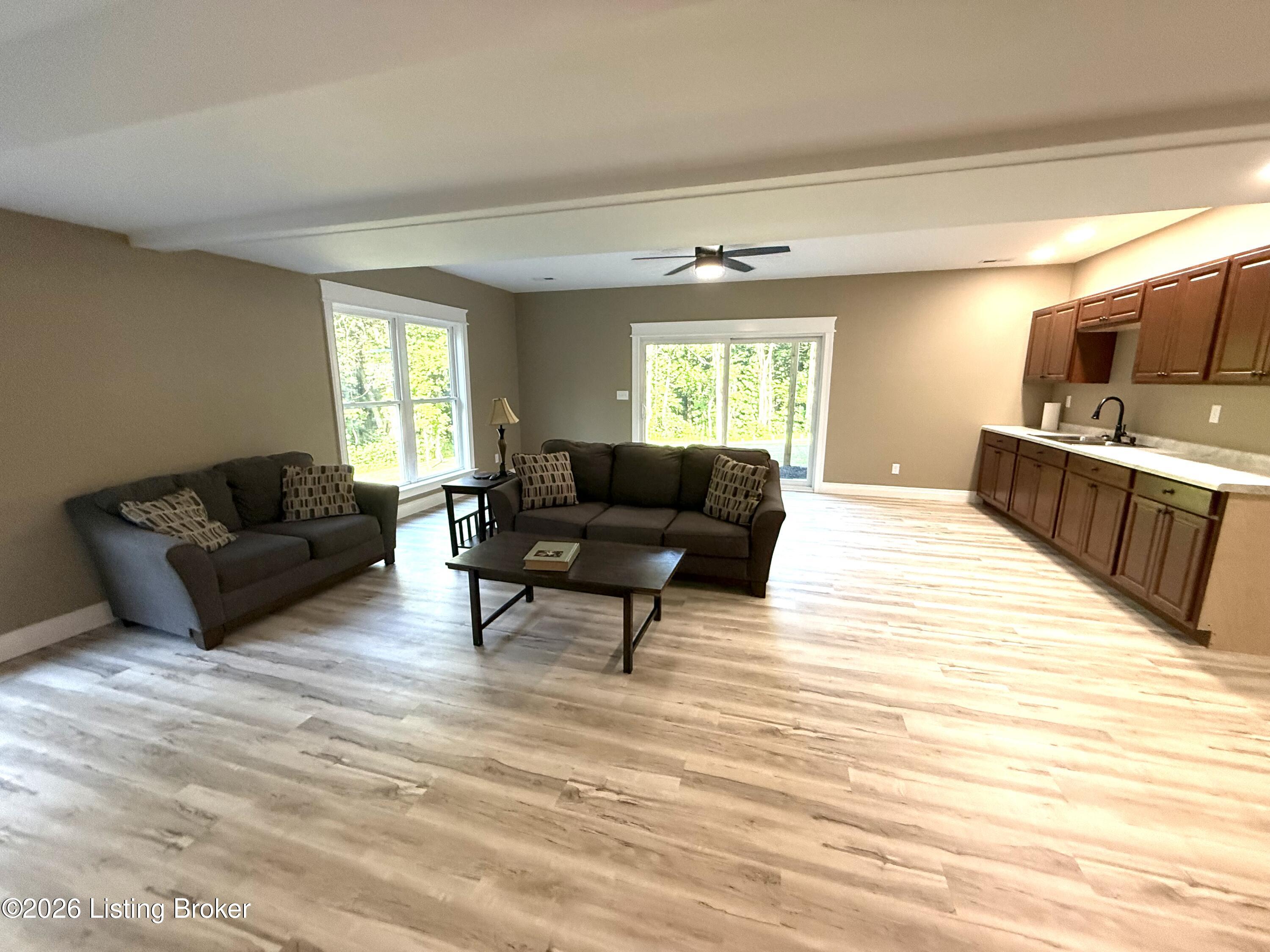 232 Meador Ln
