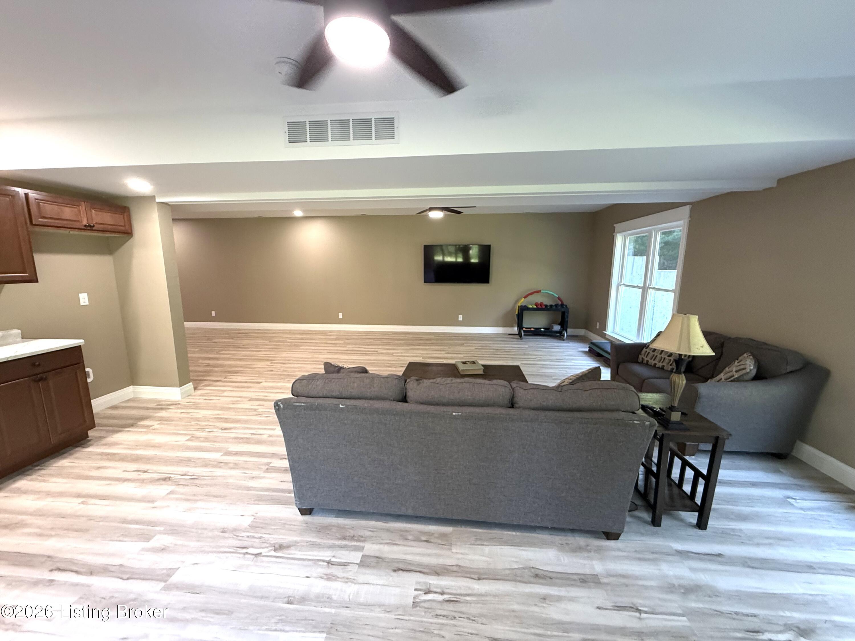 232 Meador Ln