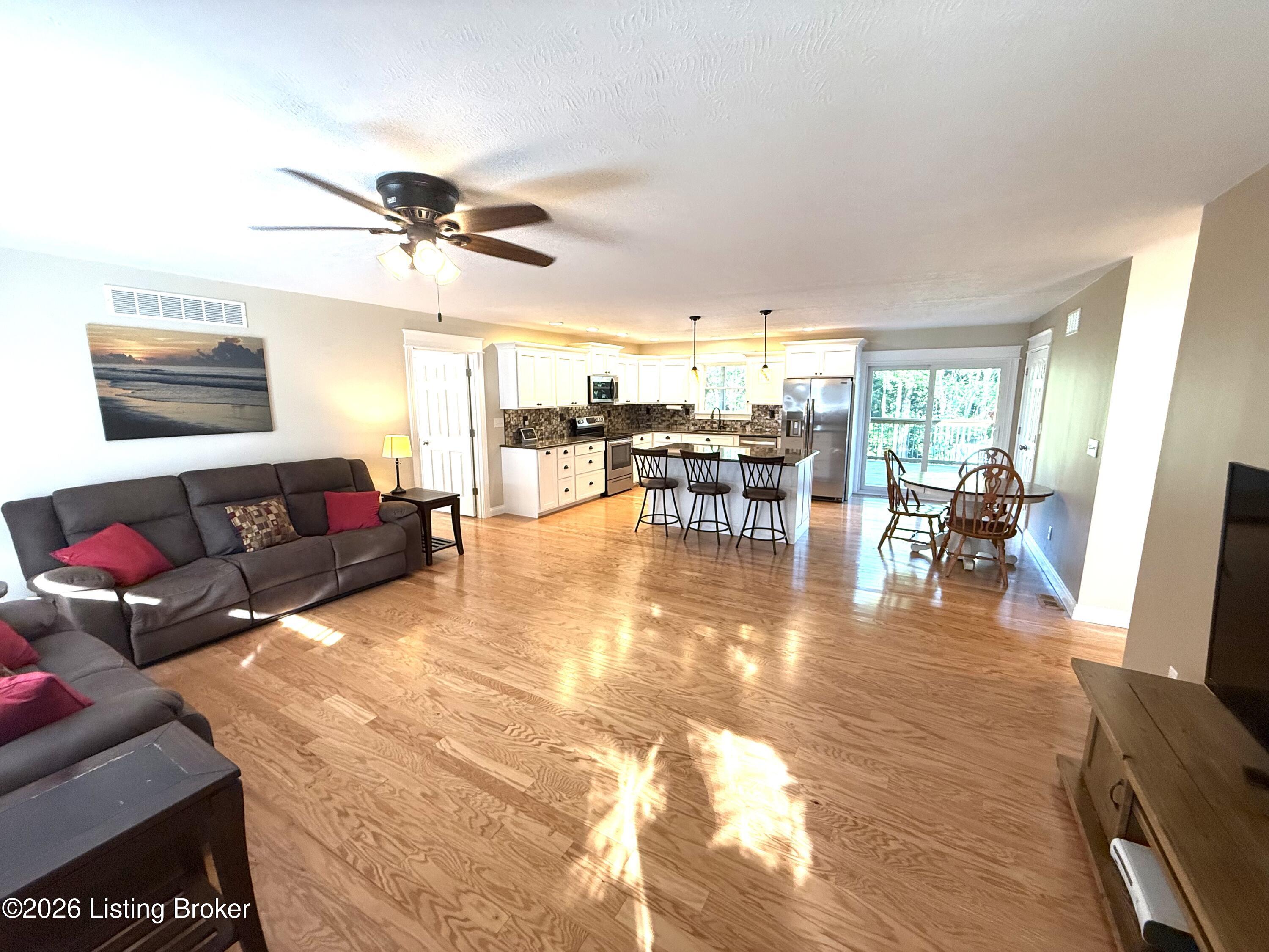 232 Meador Ln