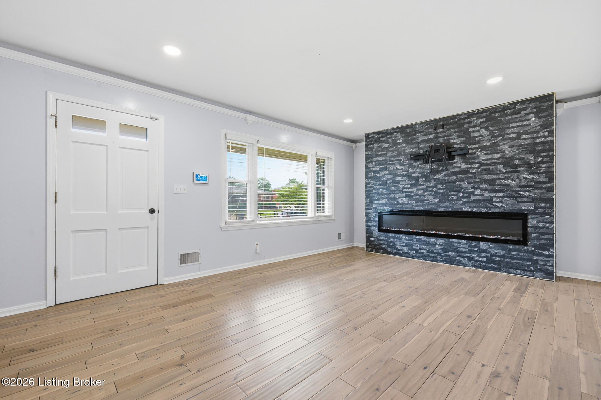 3511 Pineland Dr