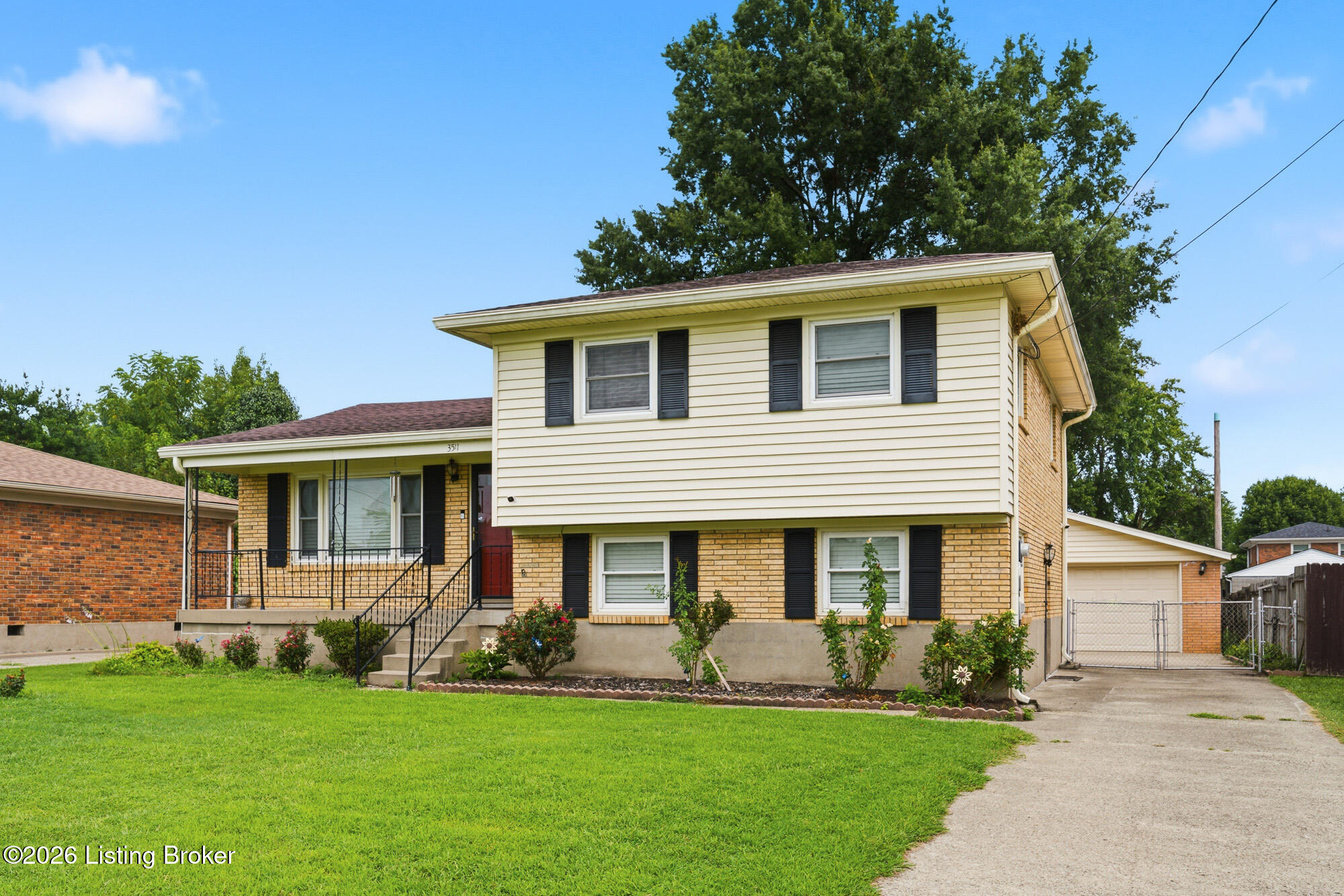 3511 Pineland Dr