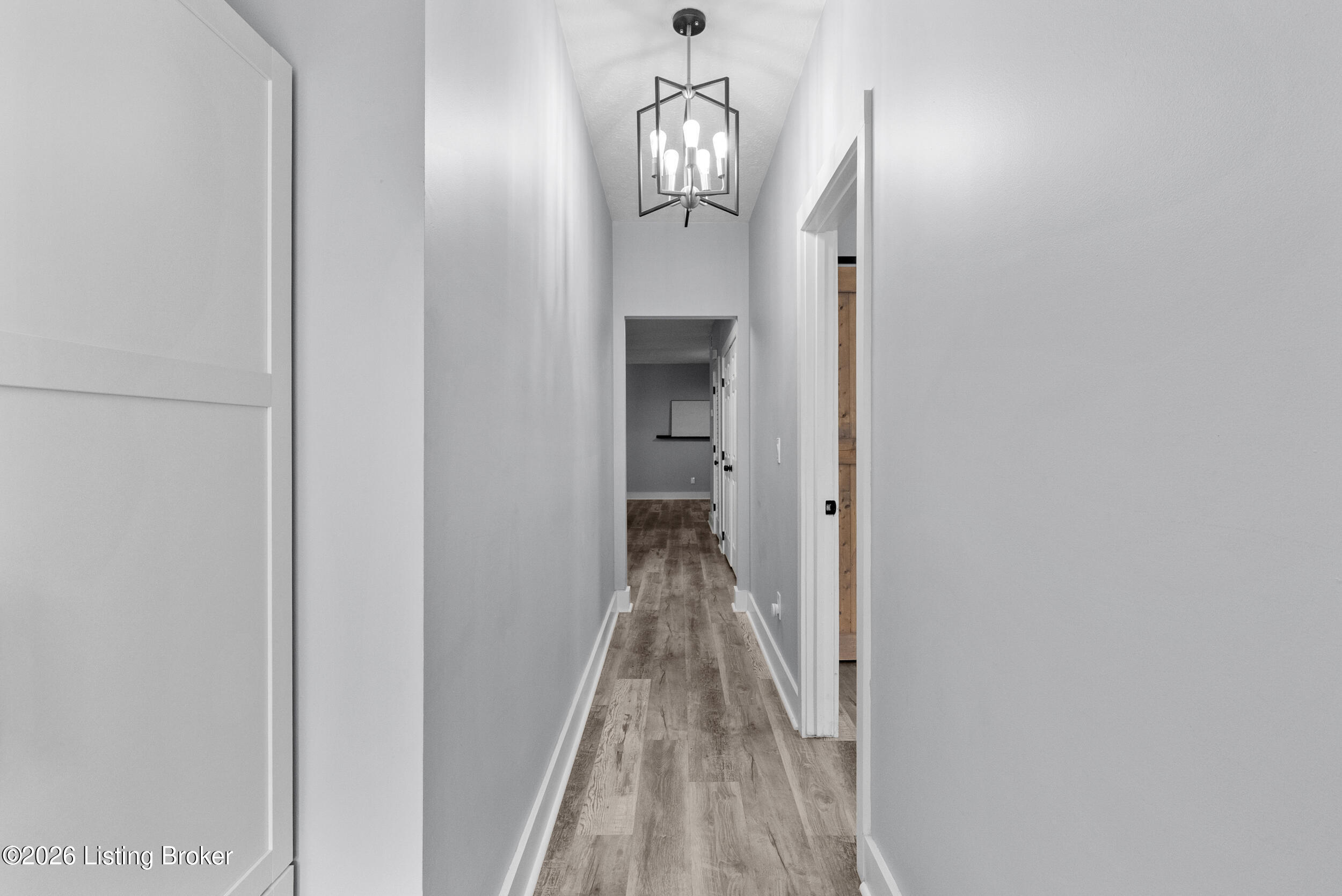 925 E 7th St APT 104