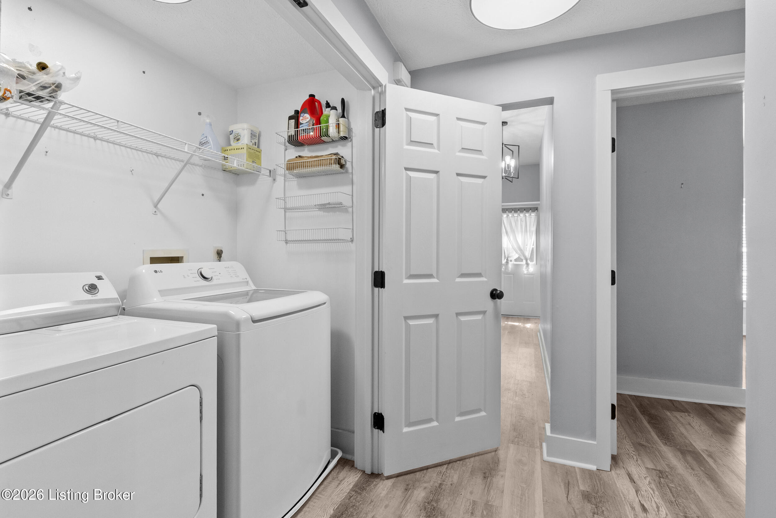 925 E 7th St APT 104