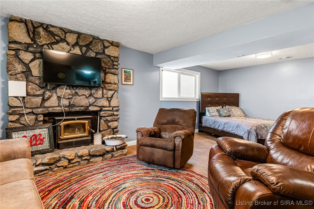 1120 Estate Drive