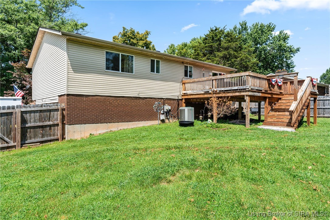 1120 Estate Drive