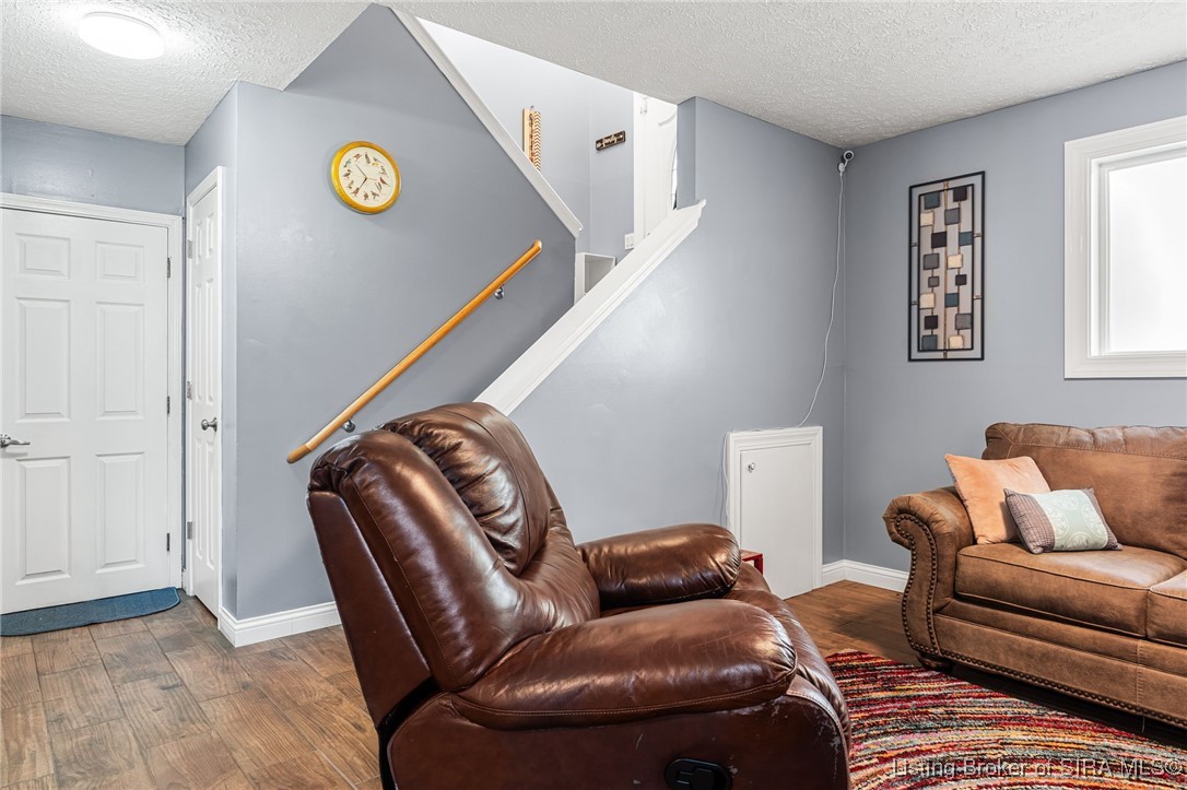 1120 Estate Drive