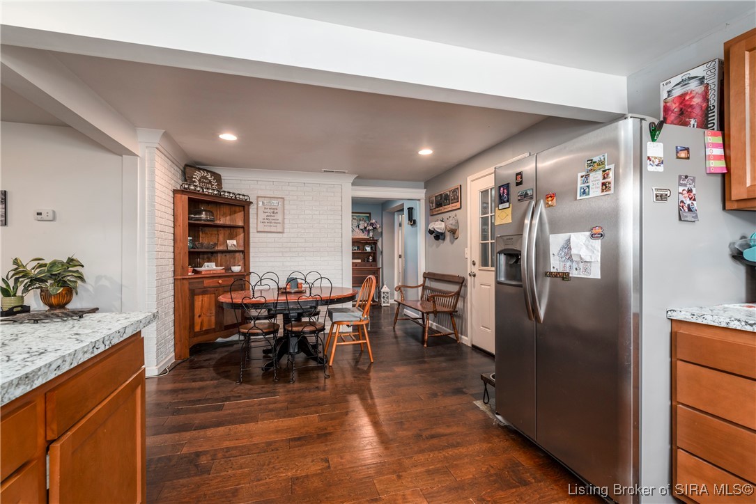 425 W Main Street