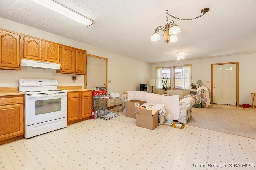 3725 Tee Road