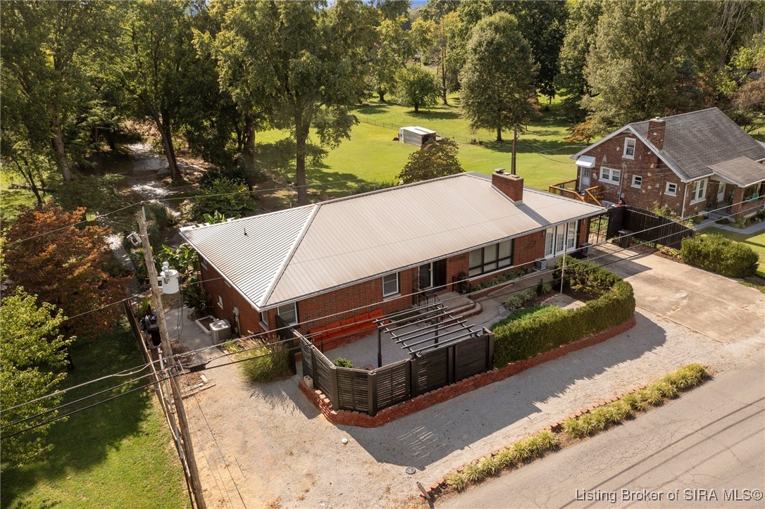 917 Applegate Lane
