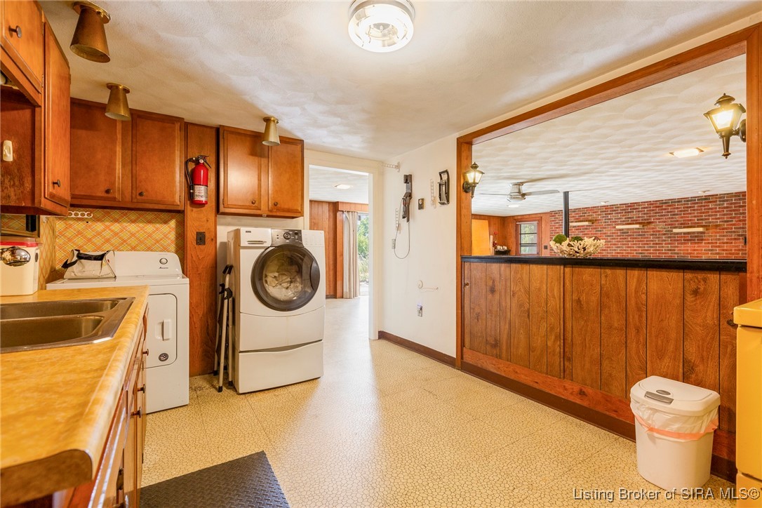 917 Applegate Lane
