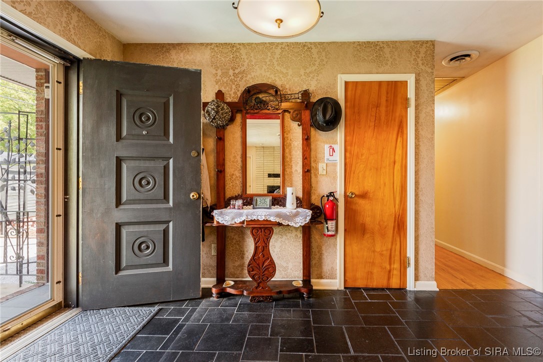 917 Applegate Lane