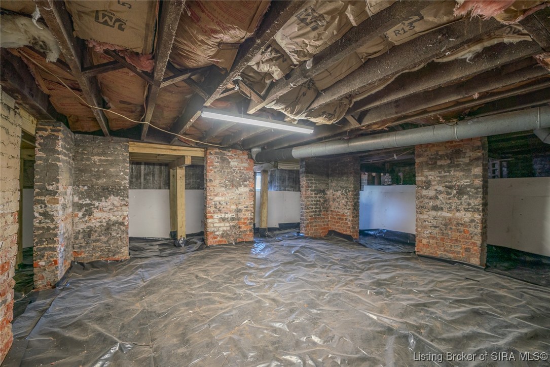 708 W Spring Street