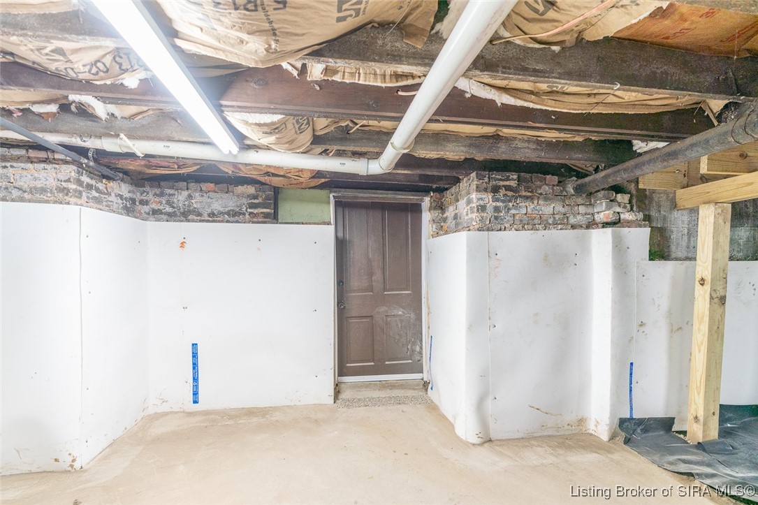 708 W Spring Street