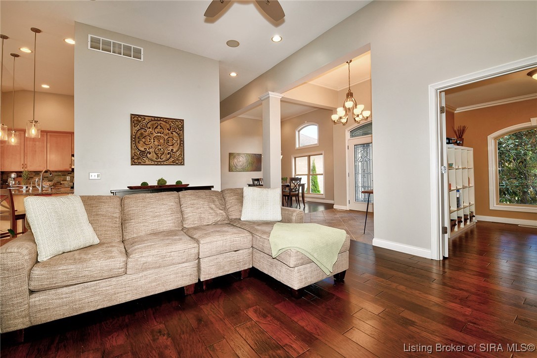 3509 Lafayette Parkway
