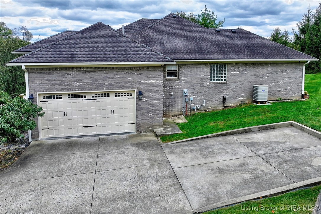 3509 Lafayette Parkway