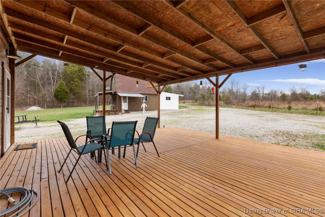 7097 Pine Way