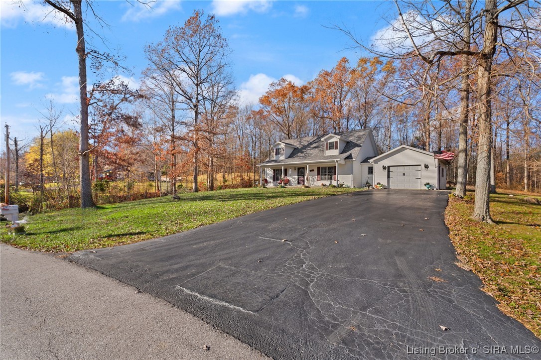 5784 E Rolling Woods