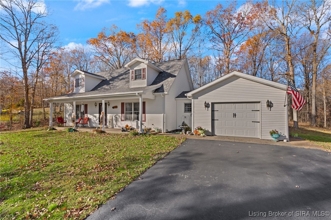 5784 E Rolling Woods