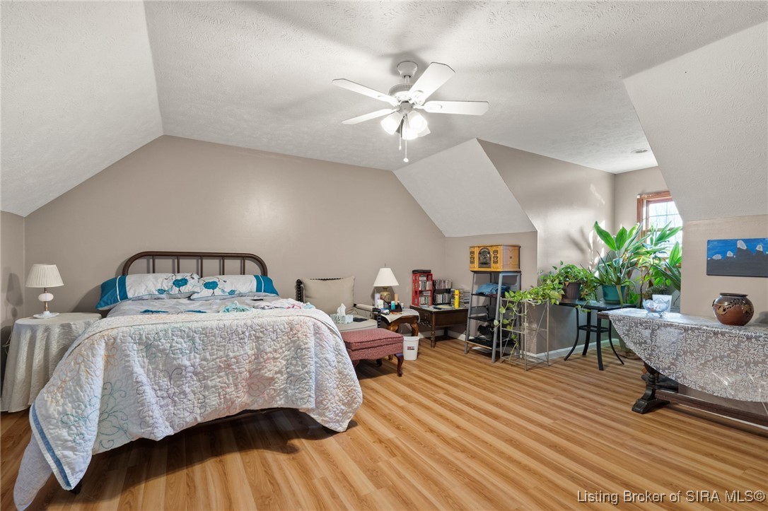 5784 E Rolling Woods