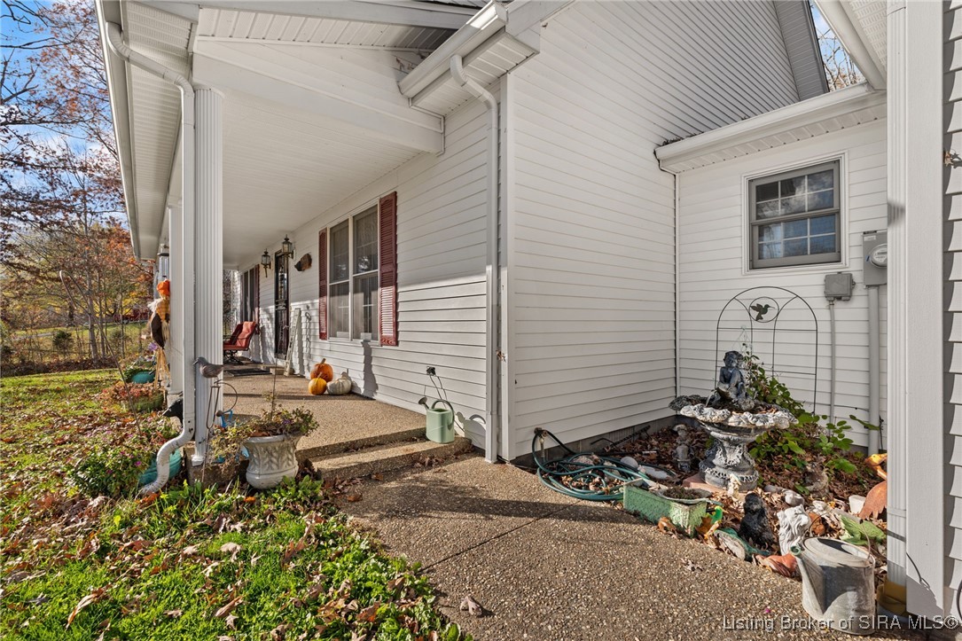 5784 E Rolling Woods