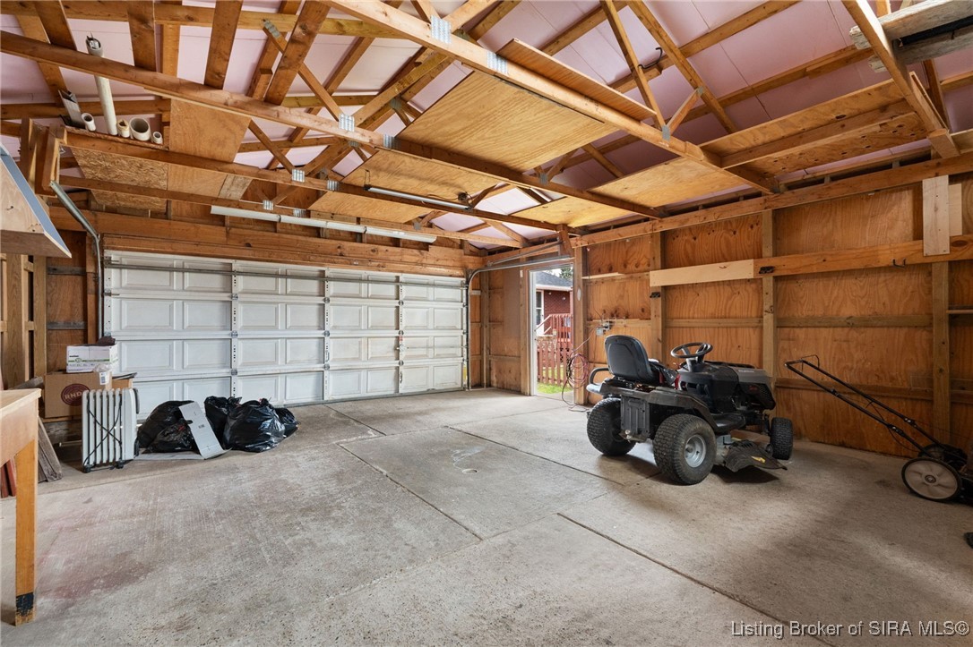 109 N Bohannon Lane