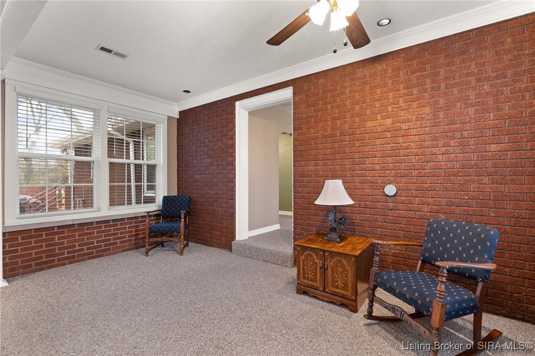 109 N Bohannon Lane