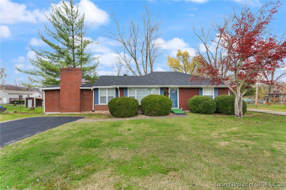 109 N Bohannon Lane