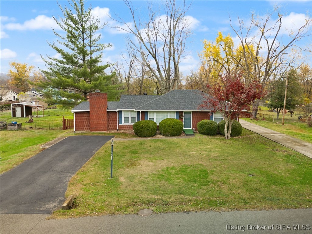 109 N Bohannon Lane