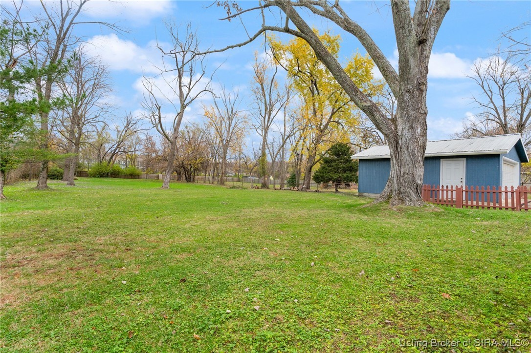 109 N Bohannon Lane