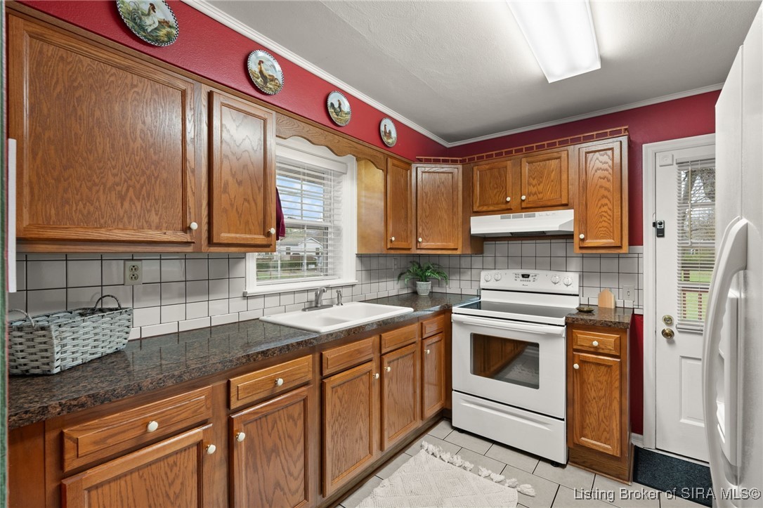 109 N Bohannon Lane