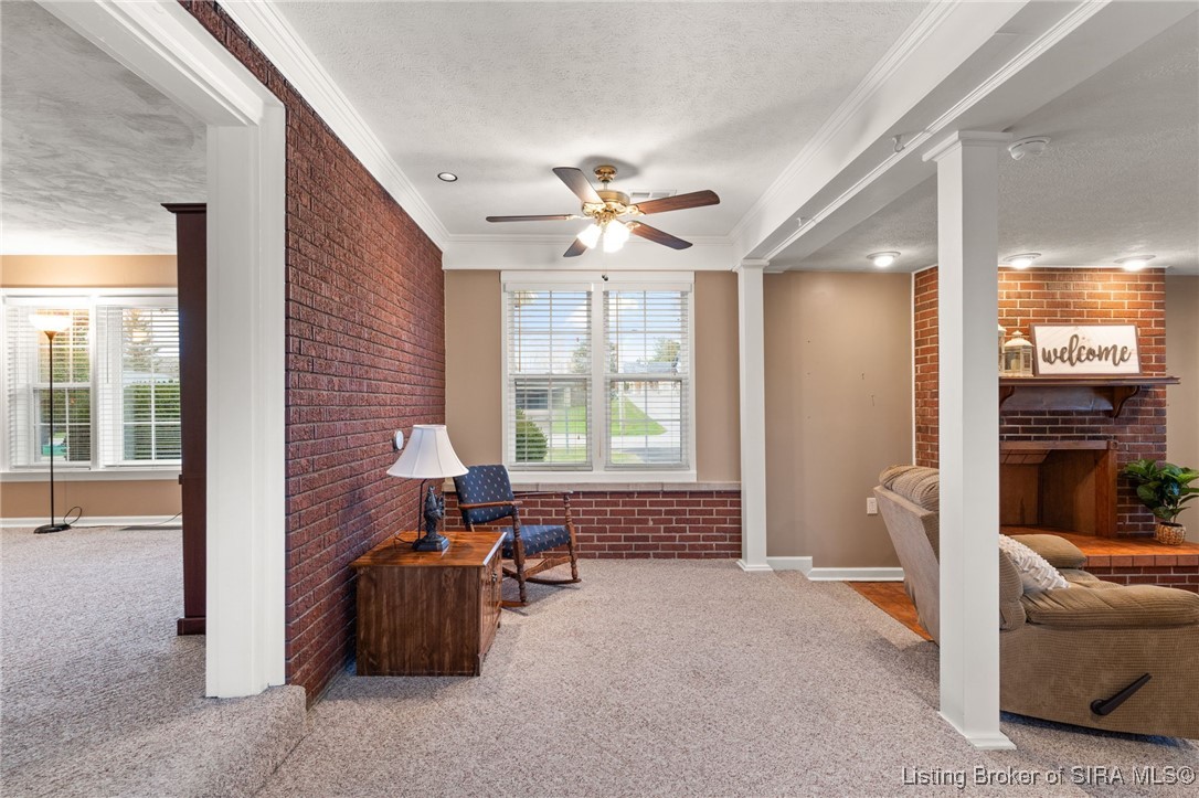 109 N Bohannon Lane