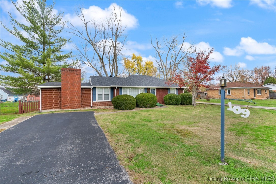 109 N Bohannon Lane