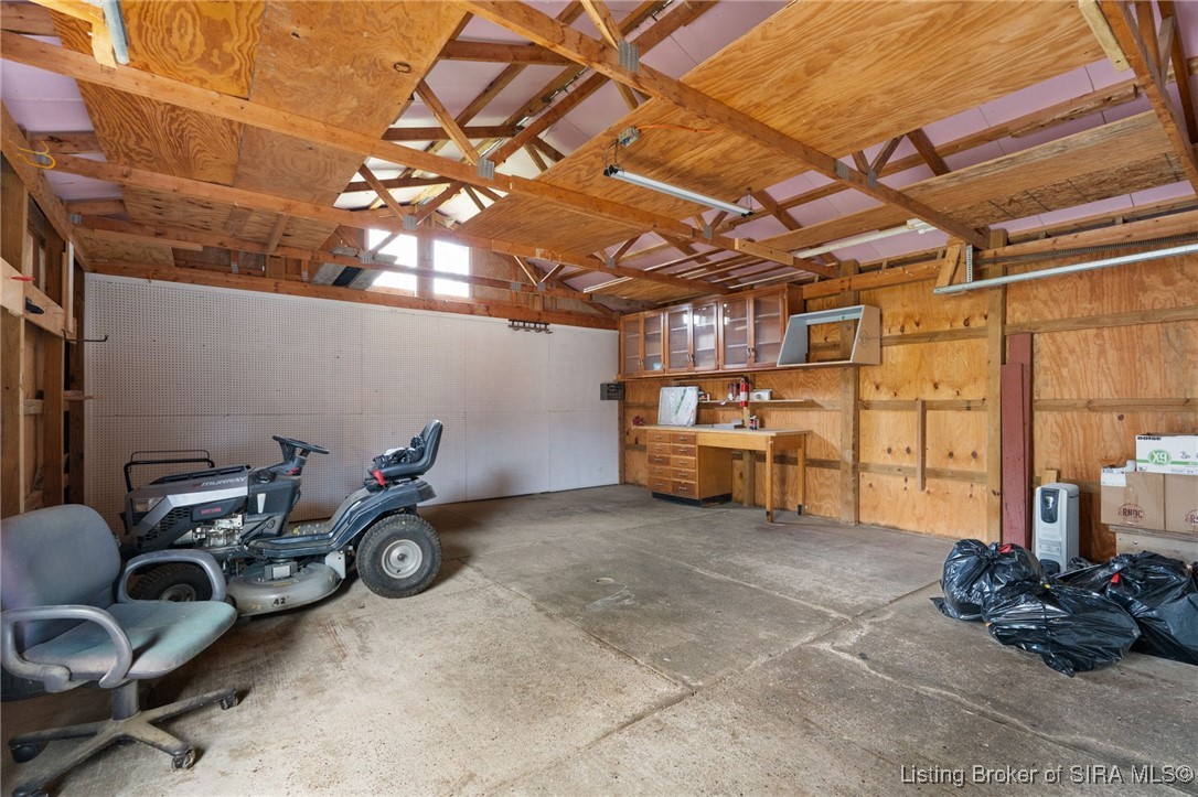 109 N Bohannon Lane