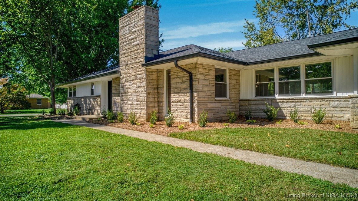 14 Oak Park Boulevard