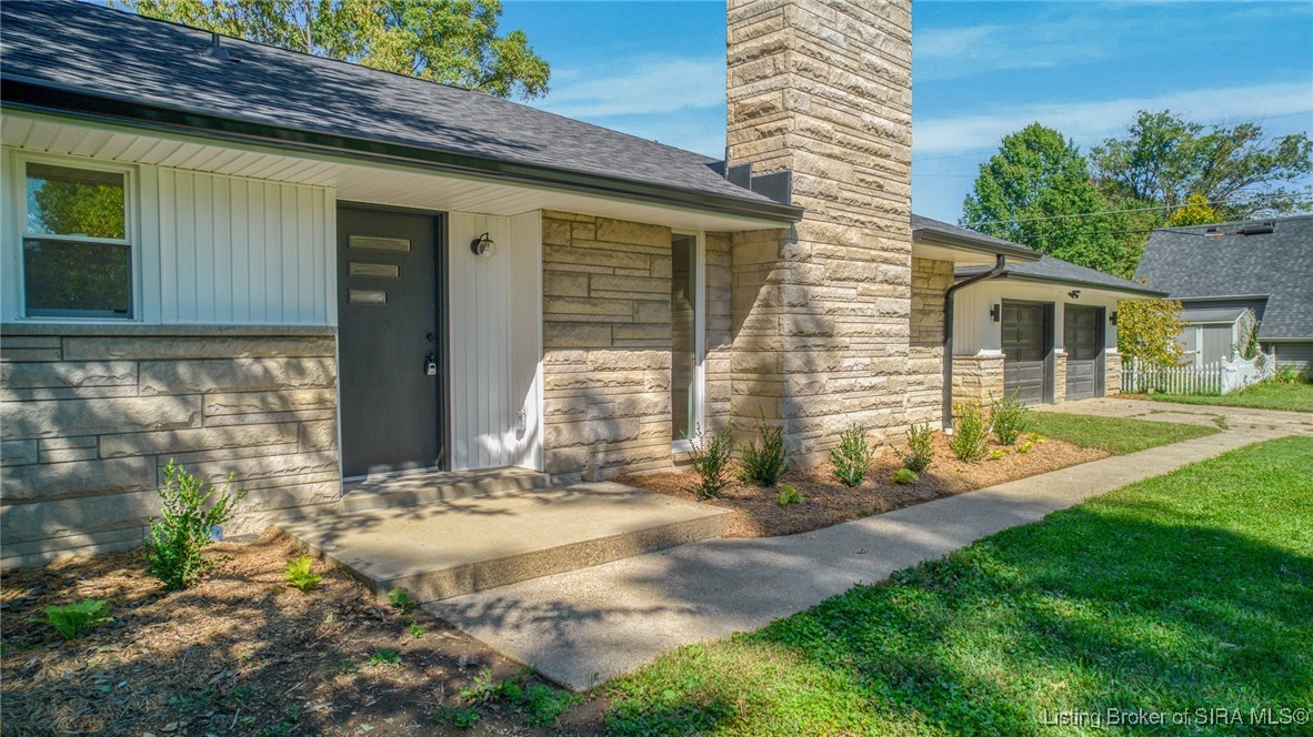 14 Oak Park Boulevard