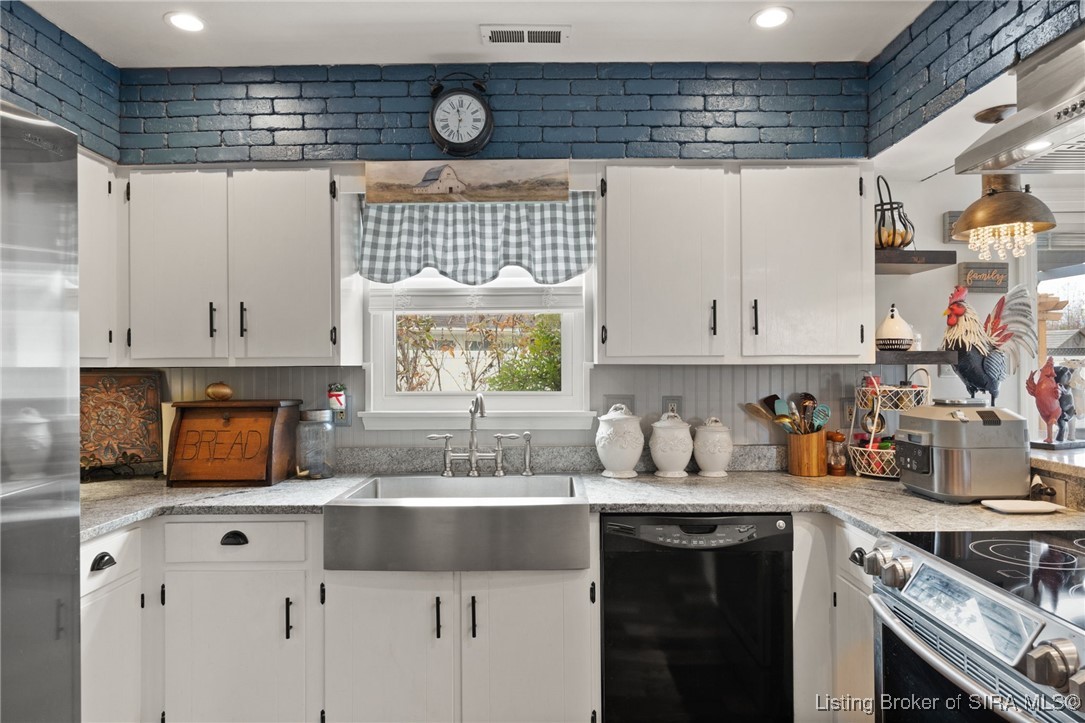 2336 Brookwood Drive