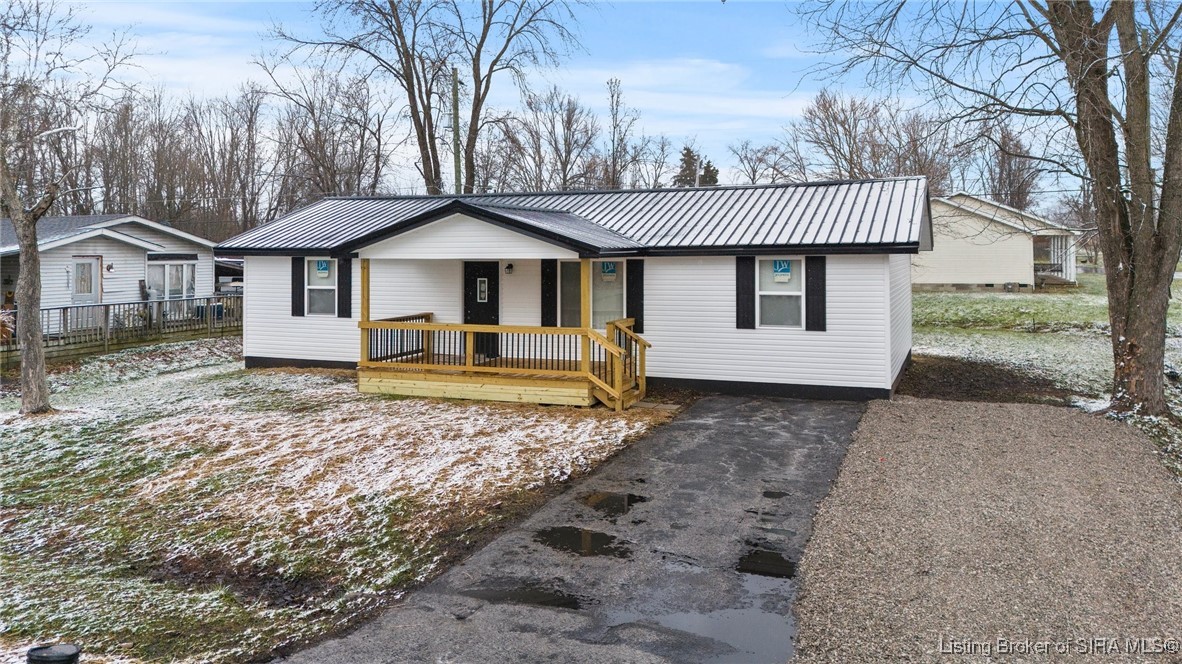 1208 W Kenwood Drive