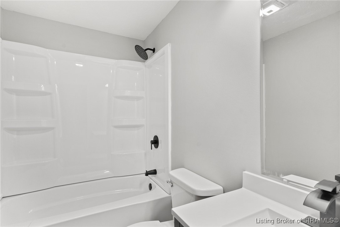 1208 W Kenwood Drive