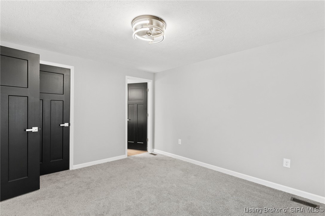 1208 W Kenwood Drive