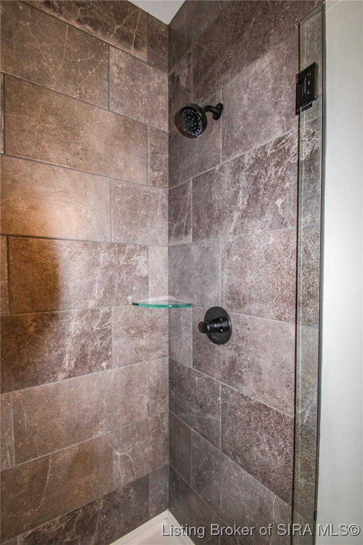 1209 Parkland Trail