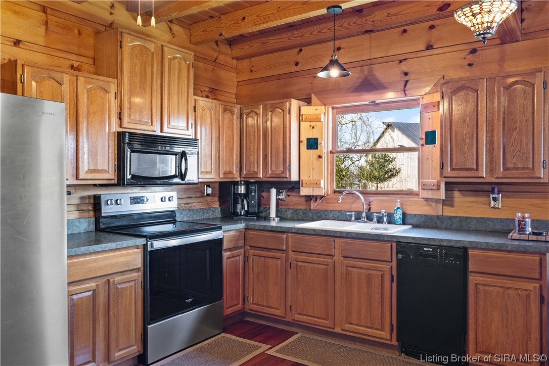 9012 W Patoka Lane