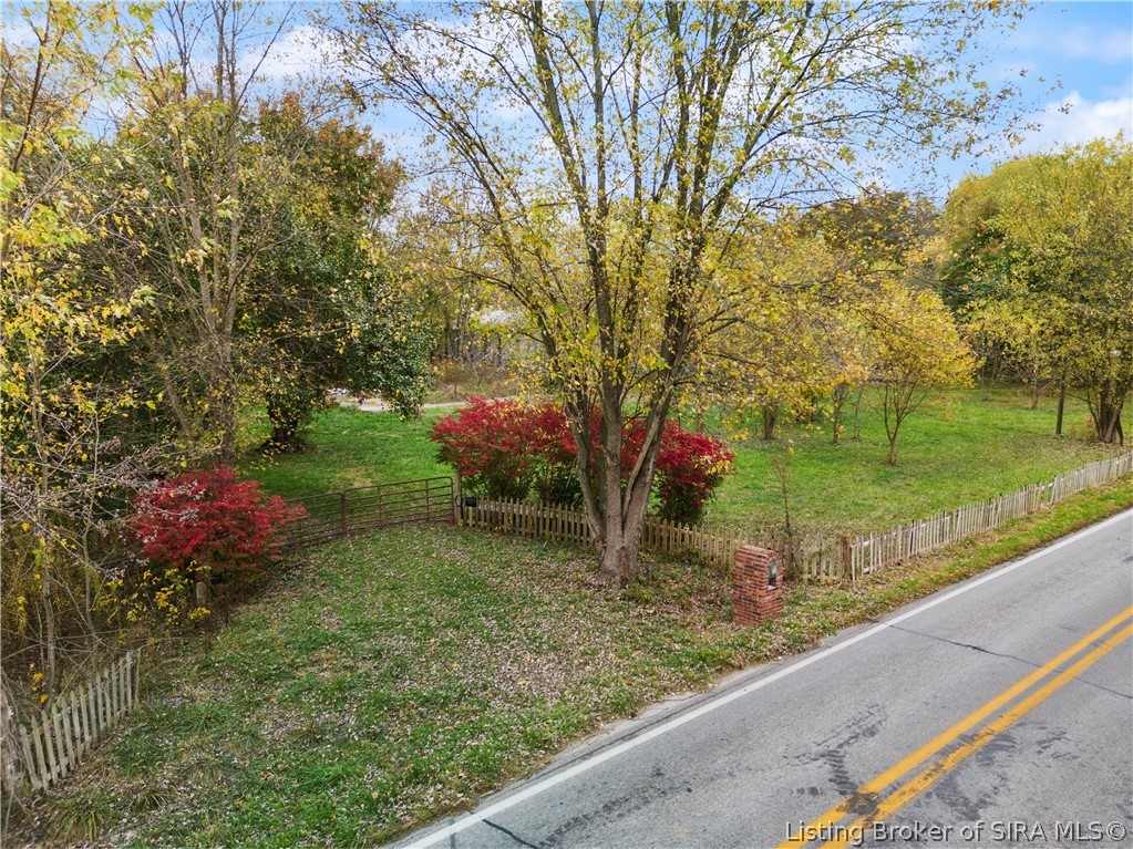7086 E State Road 160