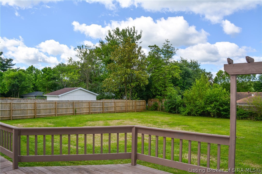 1711 Crestview Drive
