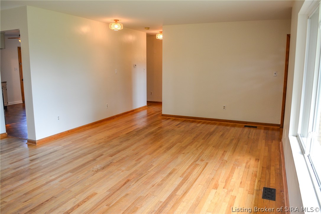 1711 Crestview Drive