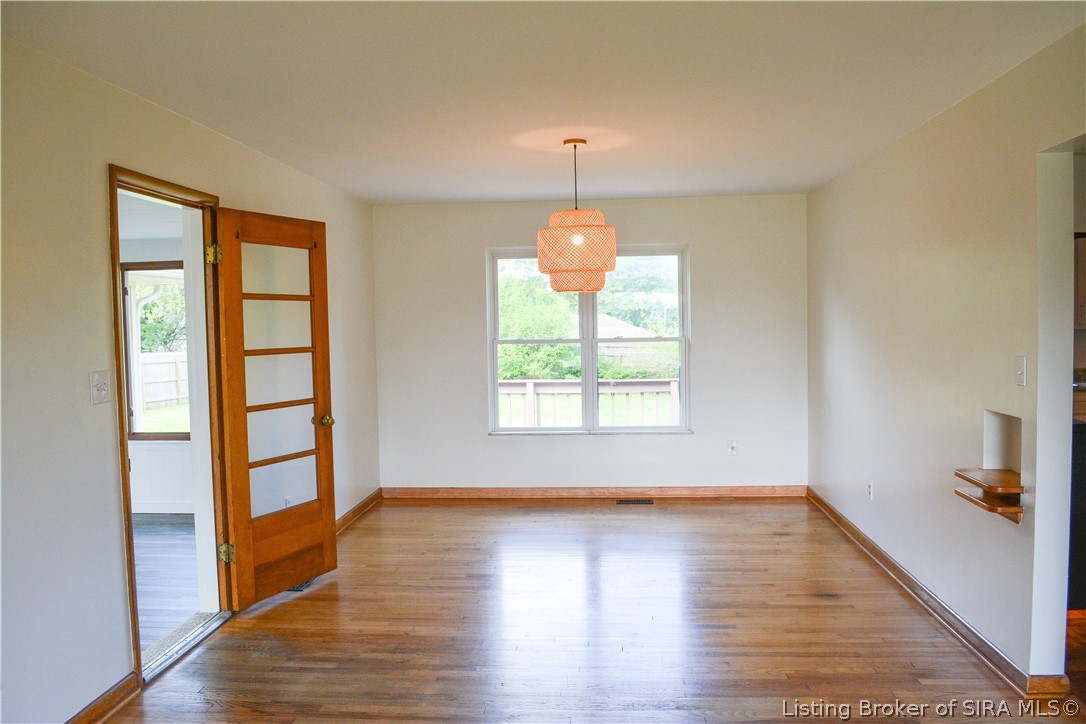 1711 Crestview Drive