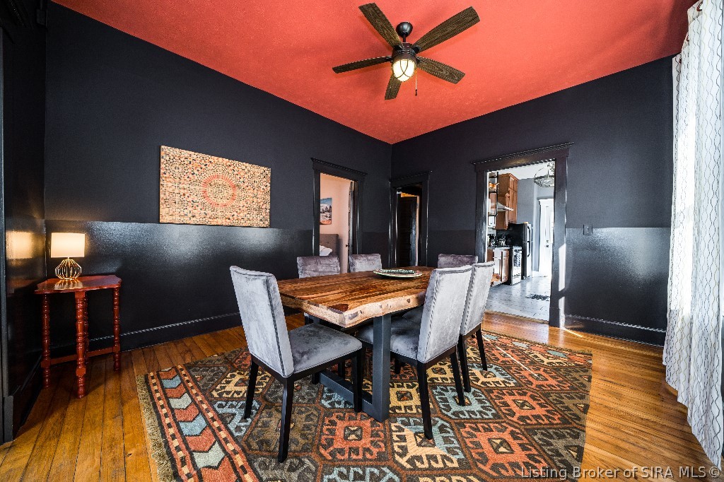 133-135 E Chestnut Street