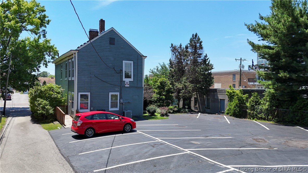 611 E Spring Street