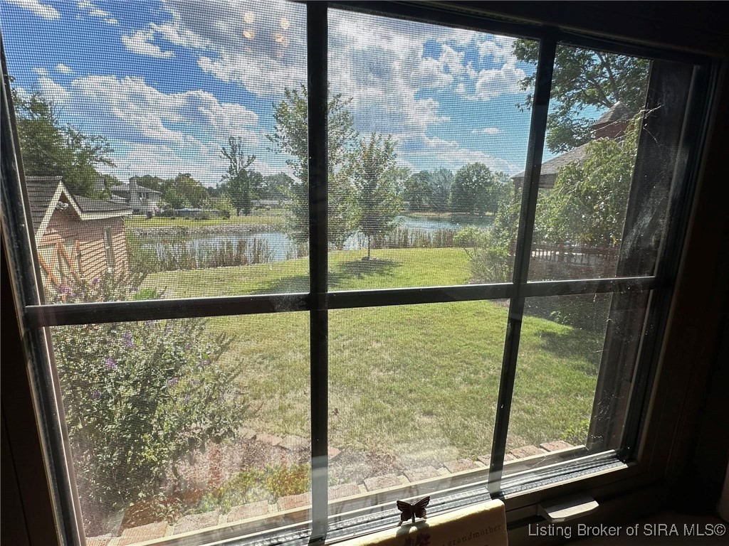 2207 W Robin Road