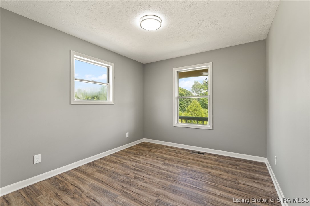631 E Main Street NW